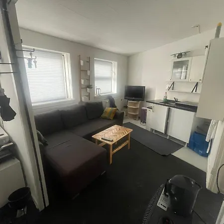Airport House *
