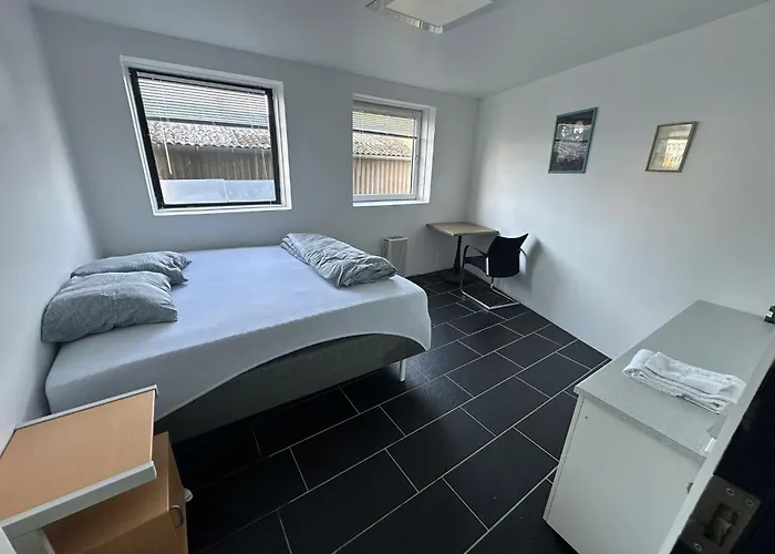 Apartment Airport House *